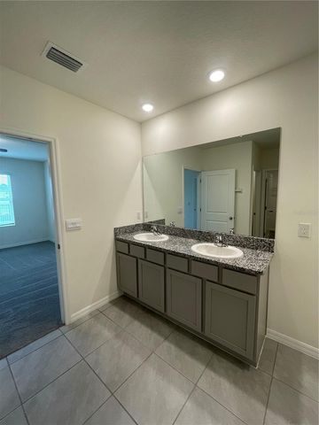 33724 JASMINE STAR LOOP, Wesley Chapel, FL 33543