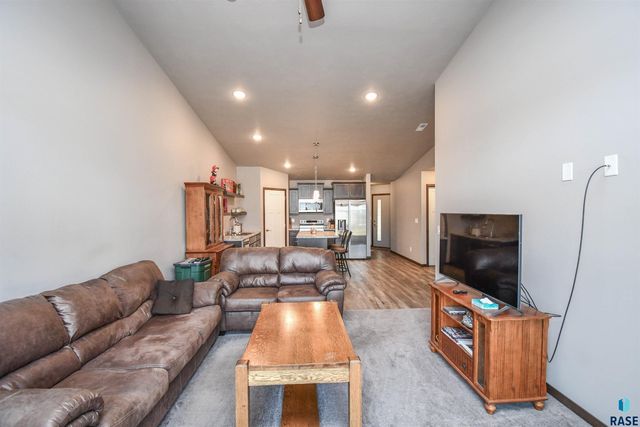 6632 W 6th Pl Place, Sioux Falls, SD 57107