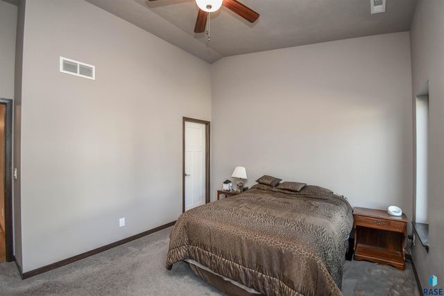 6632 W 6th Pl Place, Sioux Falls, SD 57107