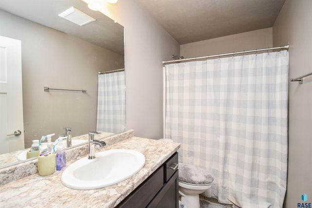 6632 W 6th Pl Place, Sioux Falls, SD 57107