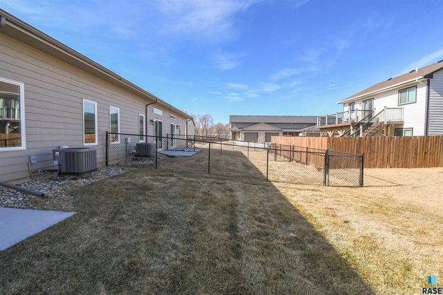 6632 W 6th Pl Place, Sioux Falls, SD 57107