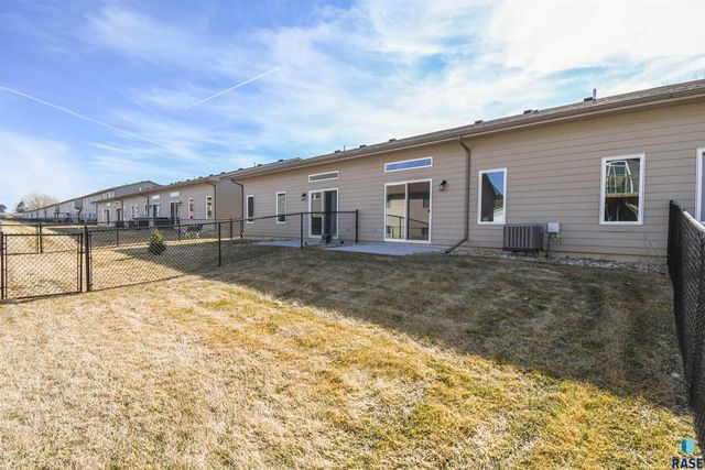 6632 W 6th Pl Place, Sioux Falls, SD 57107