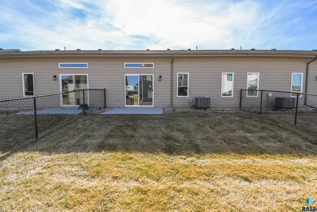 6632 W 6th Pl Place, Sioux Falls, SD 57107