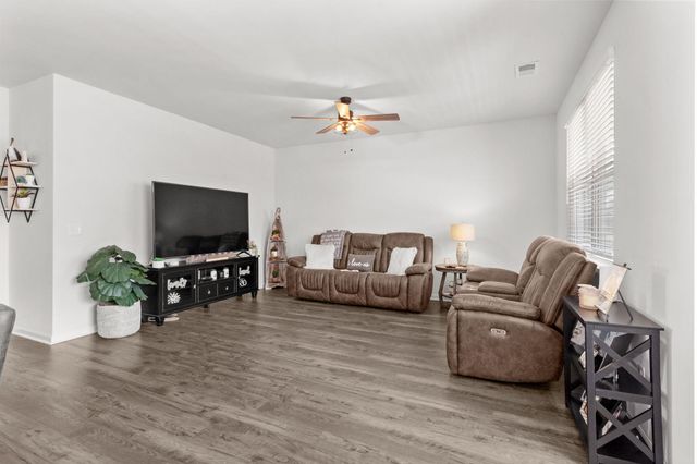 2253 Blackthorn Dr., Conway, SC 29526