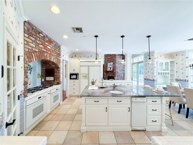 3212 Calle De Debesa, Camarillo, CA 93010
