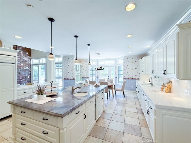3212 Calle De Debesa, Camarillo, CA 93010