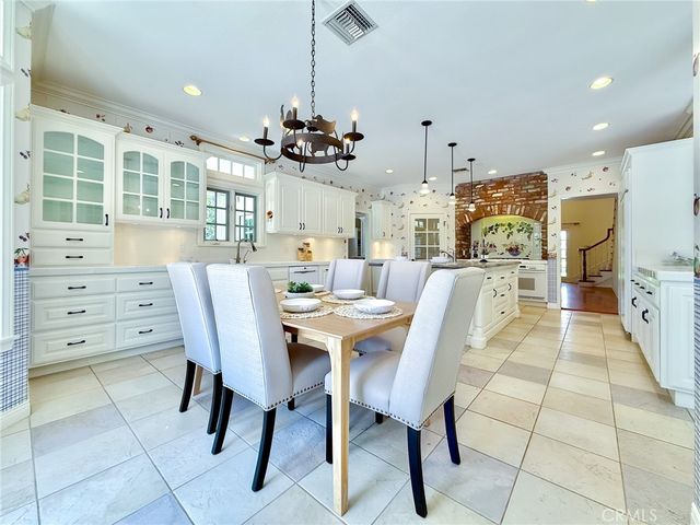 3212 Calle De Debesa, Camarillo, CA 93010