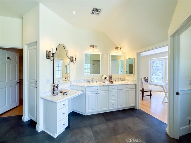 3212 Calle De Debesa, Camarillo, CA 93010
