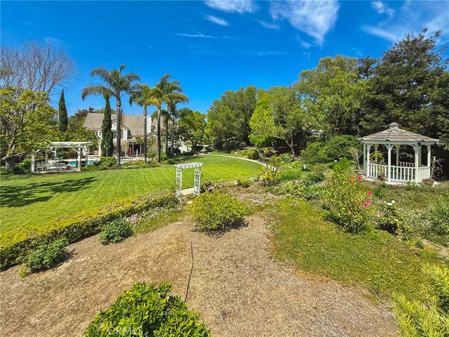3212 Calle De Debesa, Camarillo, CA 93010