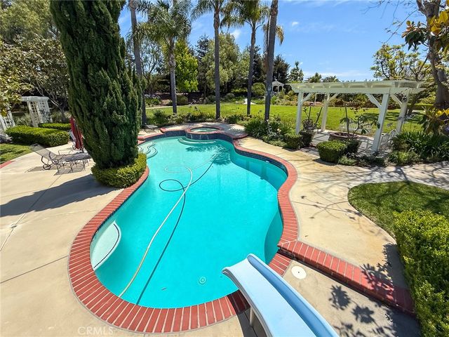 3212 Calle De Debesa, Camarillo, CA 93010