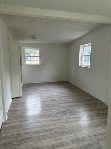 527 Carteret Road, Brunswick, GA 31525