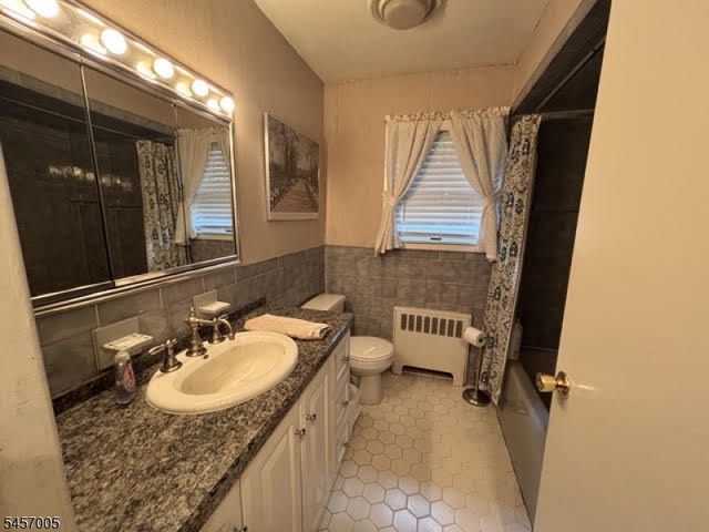 19 Debaun Ave, West Caldwell Twp., NJ 07006