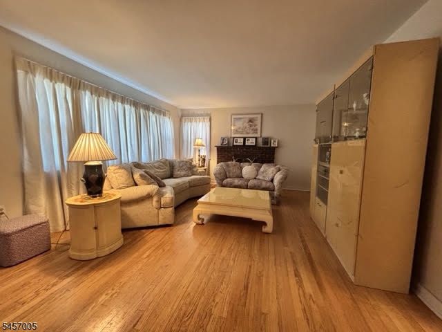 19 Debaun Ave, West Caldwell Twp., NJ 07006