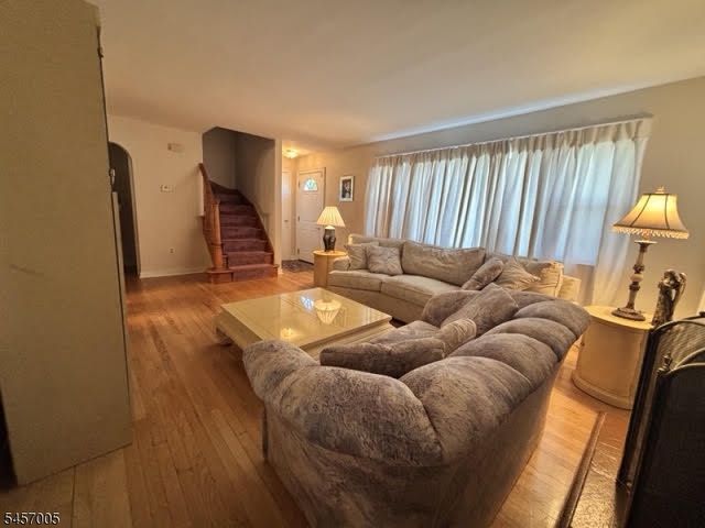 19 Debaun Ave, West Caldwell Twp., NJ 07006