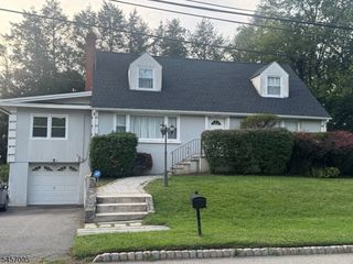 19 Debaun Ave, West Caldwell Twp., NJ 07006