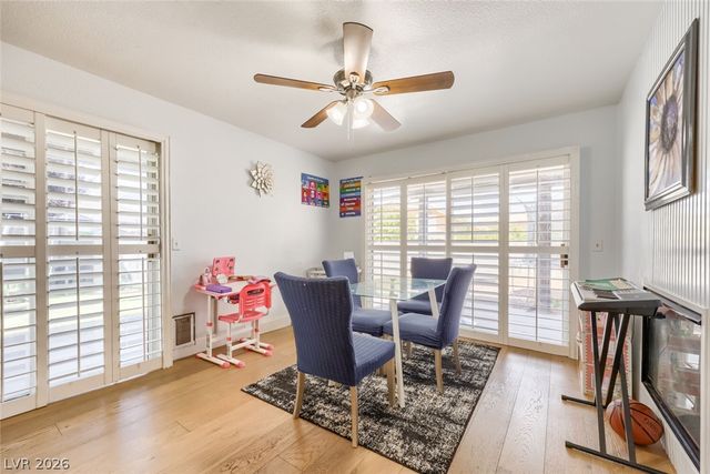 8704 Harwich Avenue, Las Vegas, NV 89129