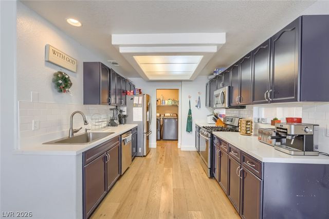 8704 Harwich Avenue, Las Vegas, NV 89129