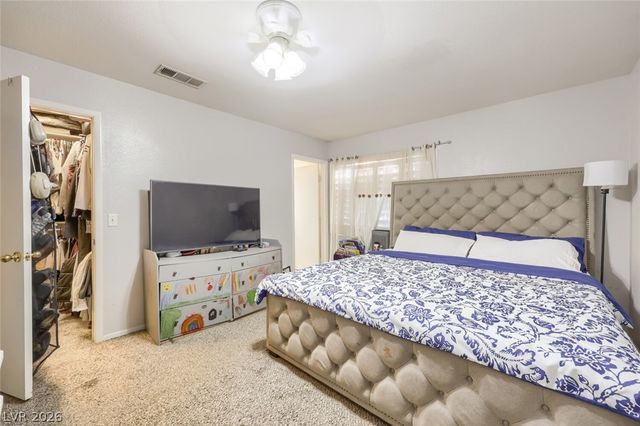 8704 Harwich Avenue, Las Vegas, NV 89129