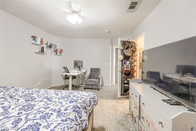 8704 Harwich Avenue, Las Vegas, NV 89129