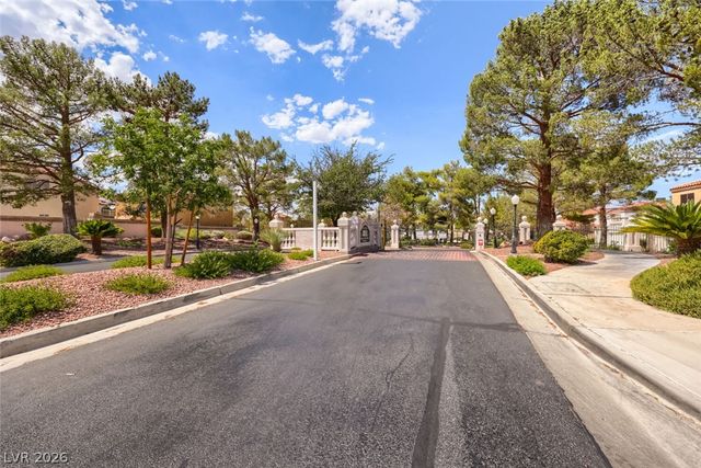 8704 Harwich Avenue, Las Vegas, NV 89129