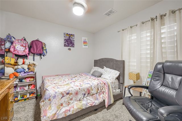 8704 Harwich Avenue, Las Vegas, NV 89129