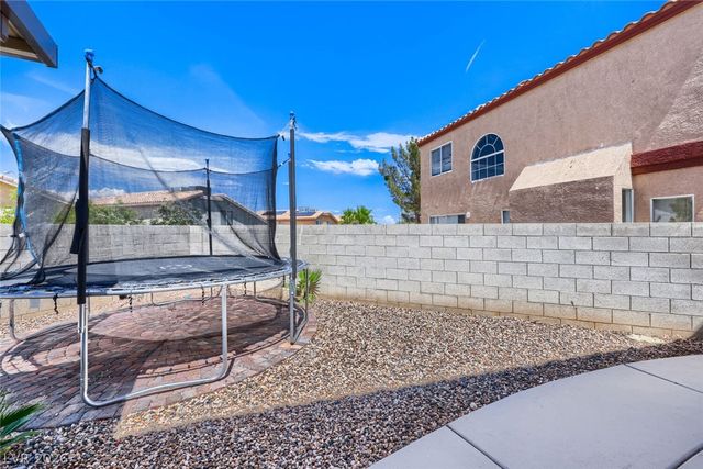 8704 Harwich Avenue, Las Vegas, NV 89129