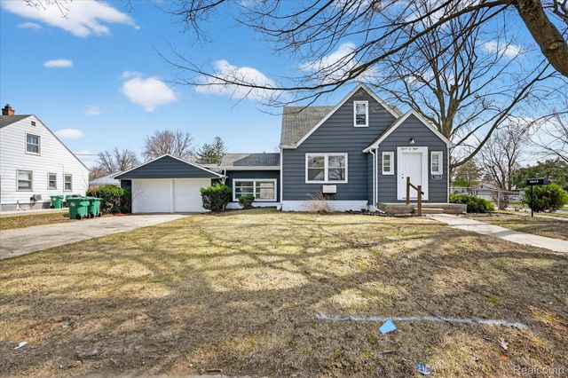 1108 HELEN Street, Garden City, MI 48135