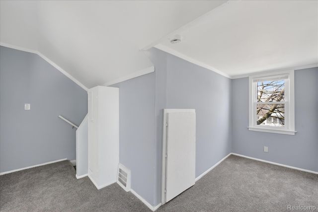 1108 HELEN Street, Garden City, MI 48135