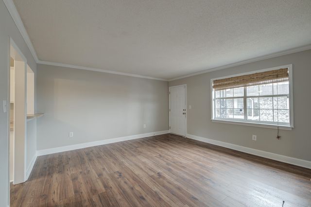 516 Arlington Drive B8, Charleston, SC 29414