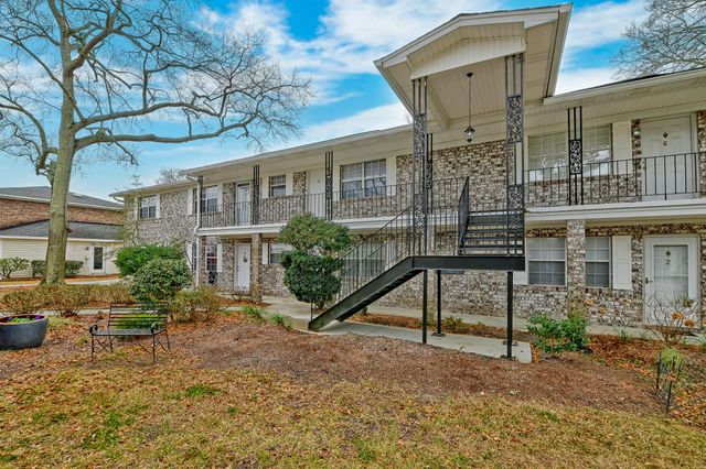 516 Arlington Drive B8, Charleston, SC 29414