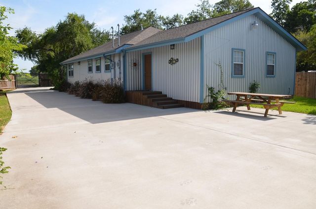 11608 Old Main Street Loop Road, Houston, TX 77025