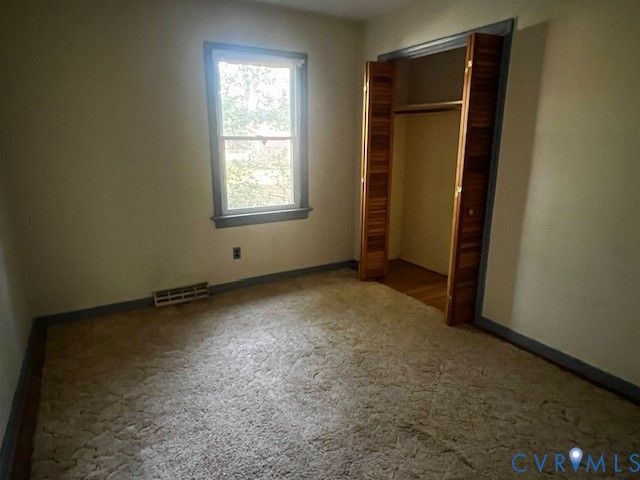 5949 Dunnshire Rd, Chesterfield, VA 23234