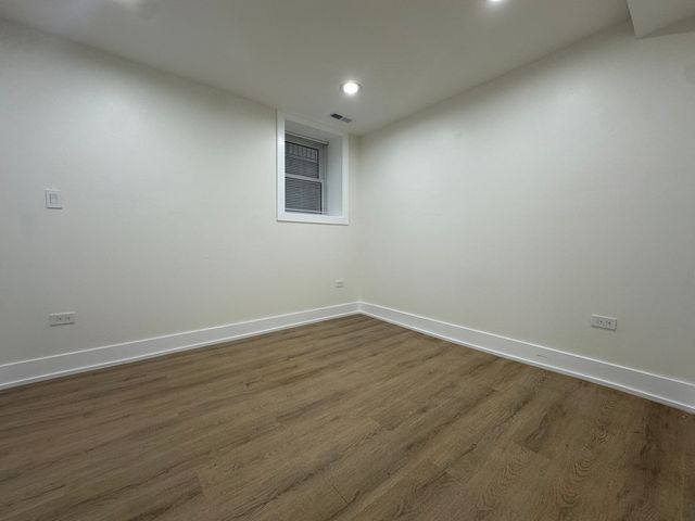 4338 N Clarendon Avenue GS, Chicago, IL 60613