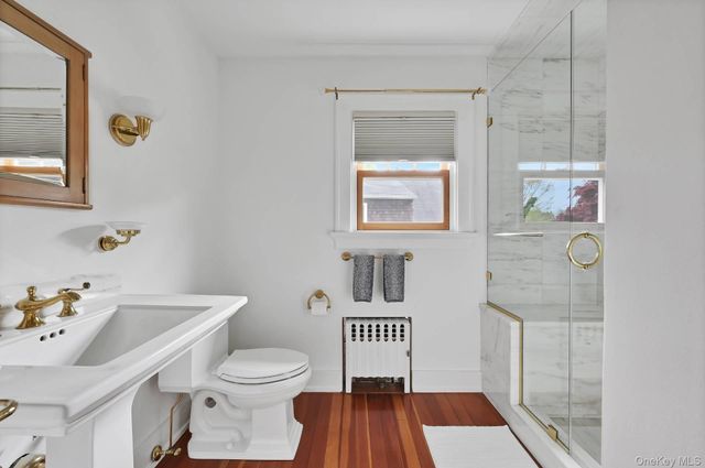32 Cooper Street, Southampton, NY 11968