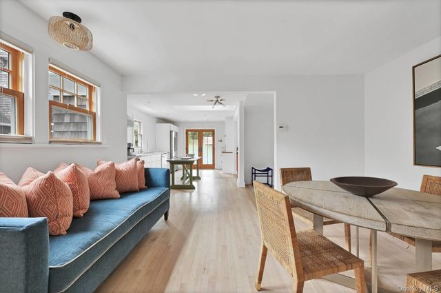 32 Cooper Street, Southampton, NY 11968