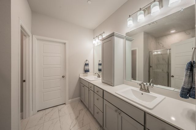 12933 Couture Drive, Farmers Branch, TX 75234