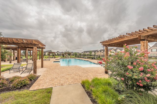12933 Couture Drive, Farmers Branch, TX 75234