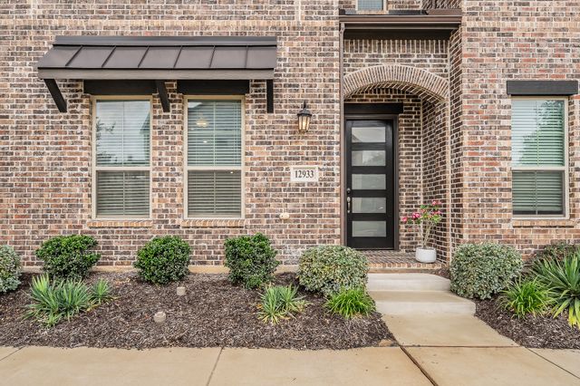 12933 Couture Drive, Farmers Branch, TX 75234