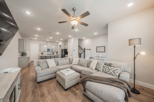 12933 Couture Drive, Farmers Branch, TX 75234