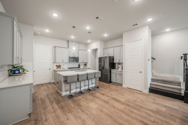 12933 Couture Drive, Farmers Branch, TX 75234