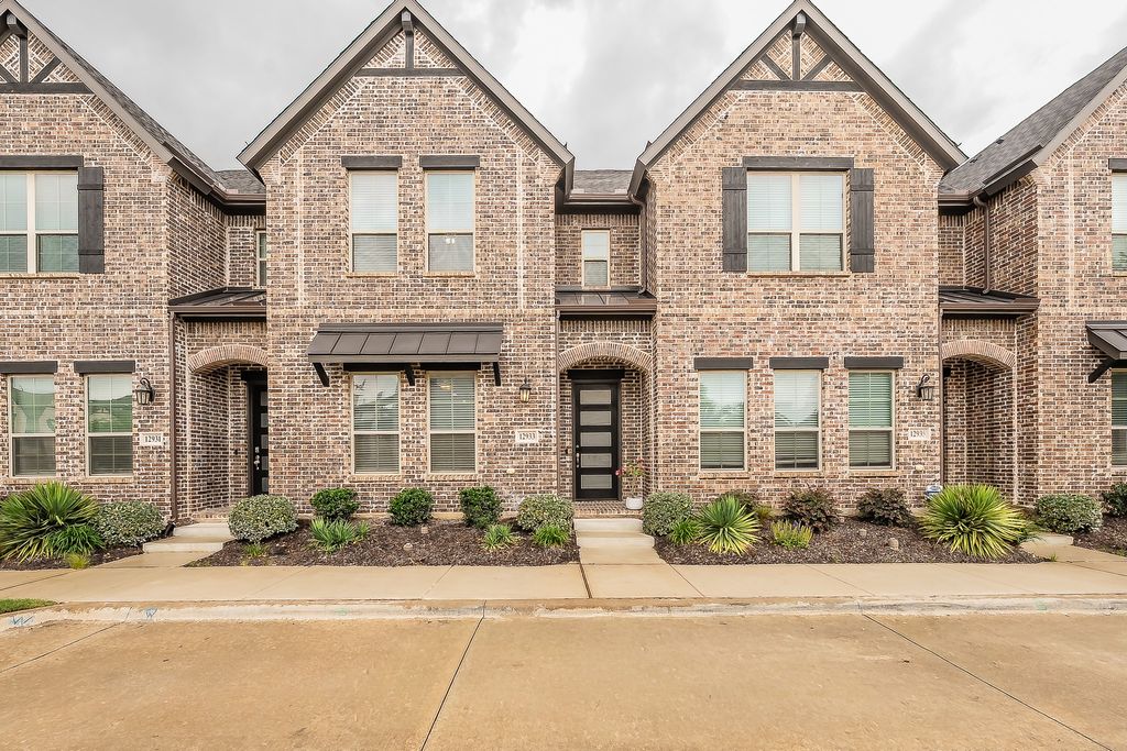 12933 Couture Drive, Farmers Branch, TX 75234