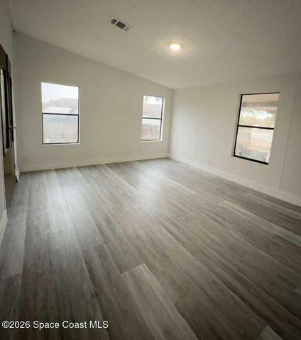 154 Vanguard Circle, Cocoa, FL 32926