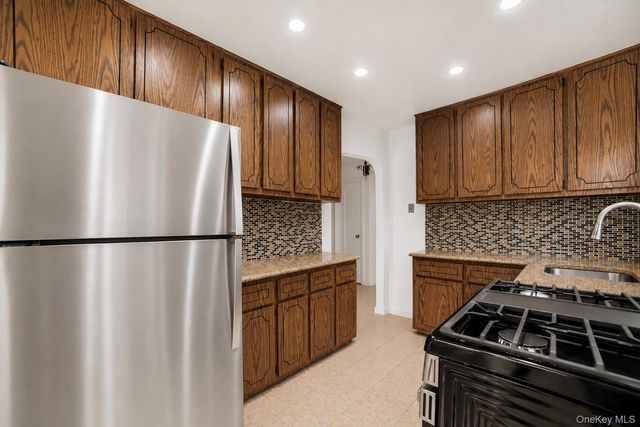 80-59 250th Street, Bellerose, NY 11426