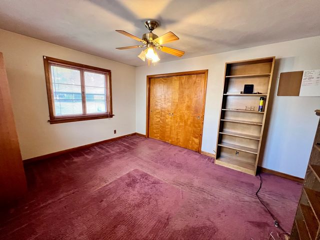 977 N Oakland Avenue, Decatur, IL 62522