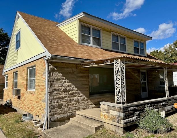 977 N Oakland Avenue, Decatur, IL 62522