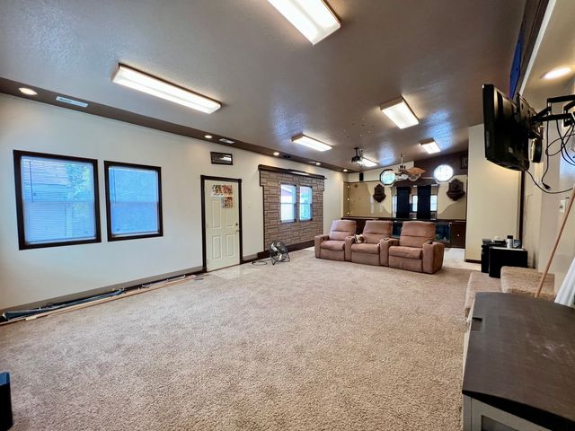 977 N Oakland Avenue, Decatur, IL 62522