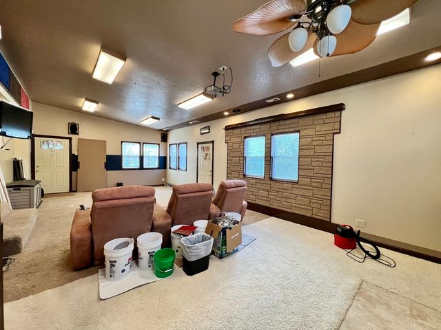 977 N Oakland Avenue, Decatur, IL 62522