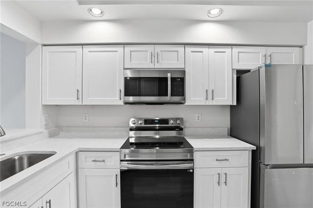 4181 Sawgrass Point DR 201, Bonita Springs, FL 34134