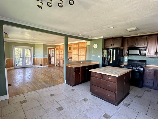 150 NW Harold, Pullman, WA 99163