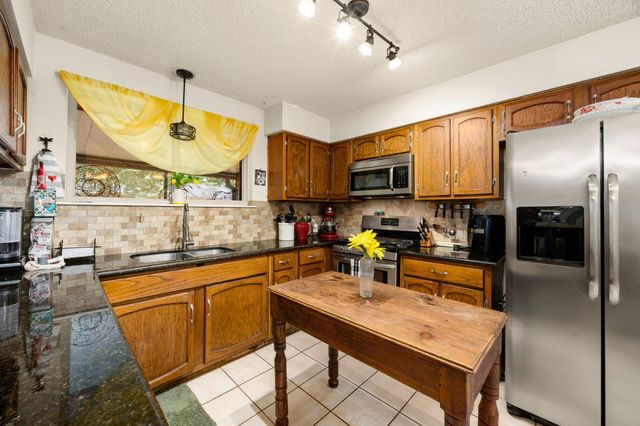17411 Huntersglen Circle, Humble, TX 77396